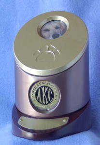 Urn-AKC