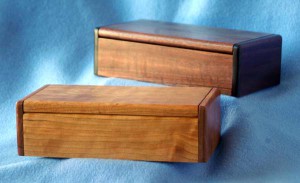 hinged wooden boxes